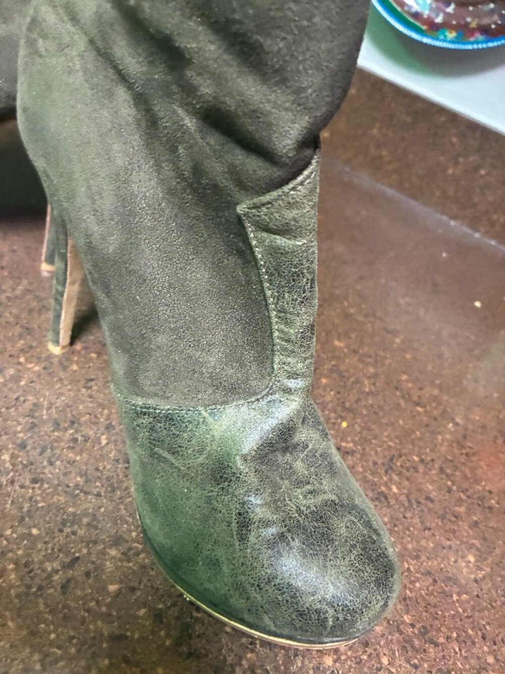 8 1/2 Green Ankle Boots heels Suede and Leather